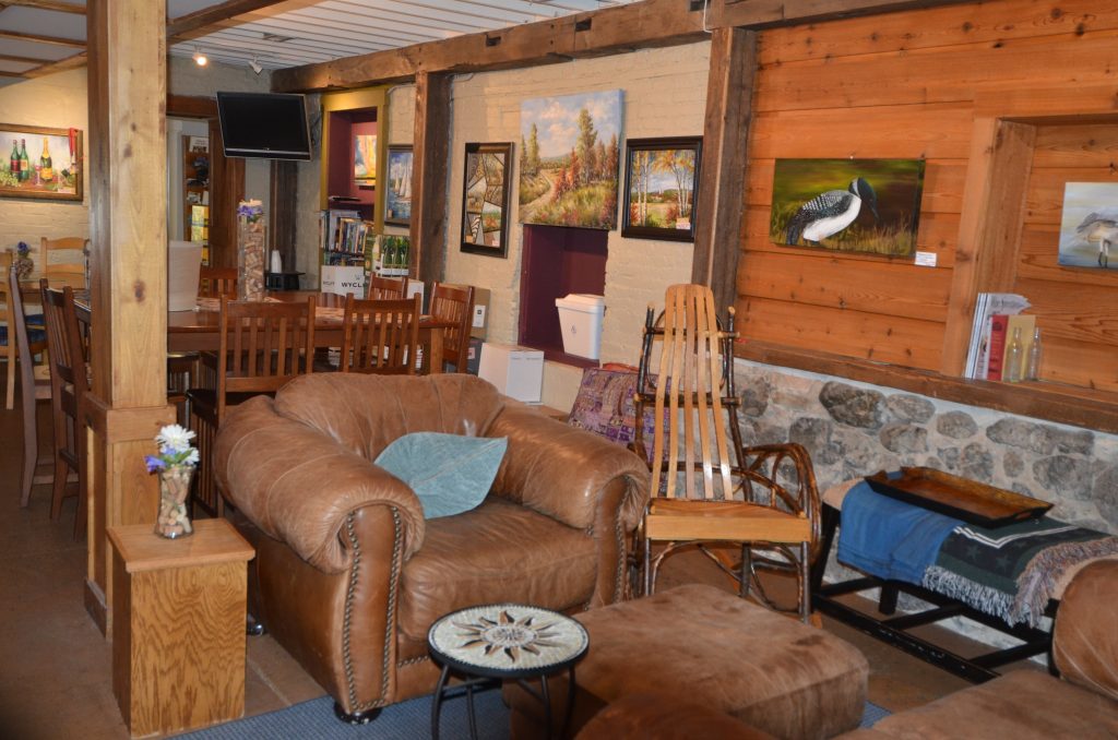 Lounge The Bottle Shop